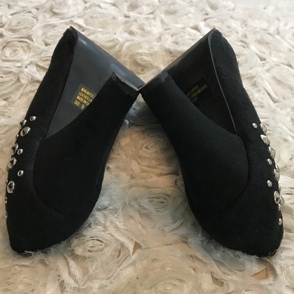 Faux Suede Studded Pump - Picture 3 of 7